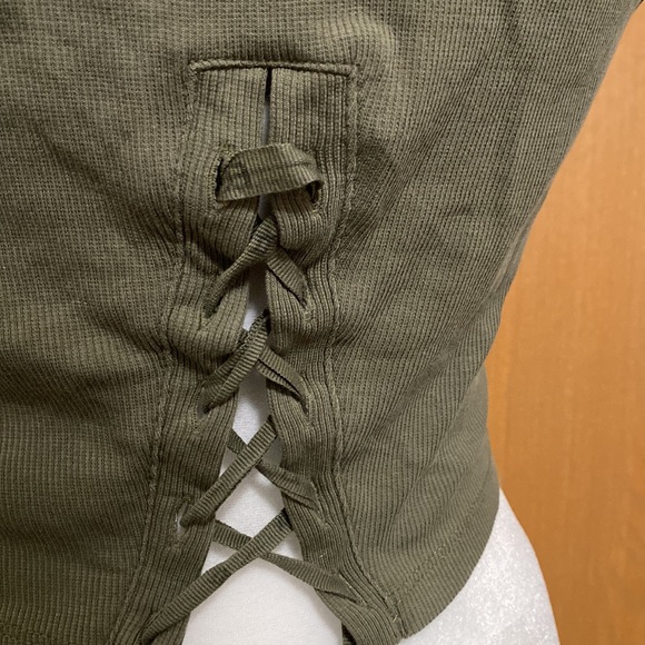 Workout Tank Top - Picture 4 of 4